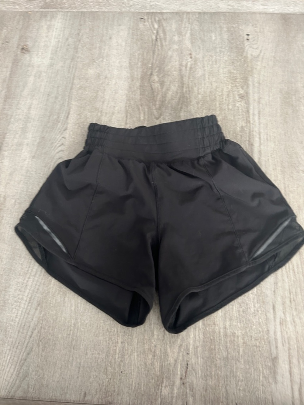 lululemon athletica Black Hotty Hot 4”
